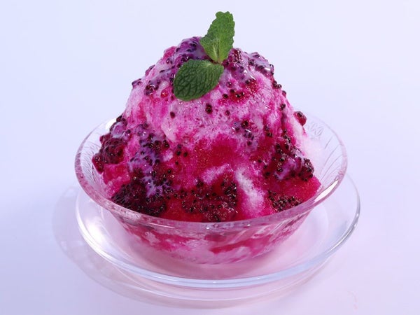 レッドドラゴンフルーツかき氷